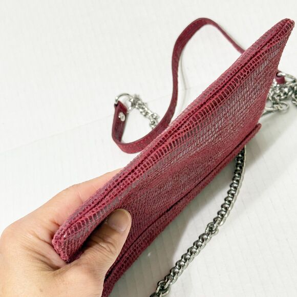 Travel Smith Crossbody Soft Leather Purse Red Lizard Emboss Chain Card Slots - Picture 3 of 9